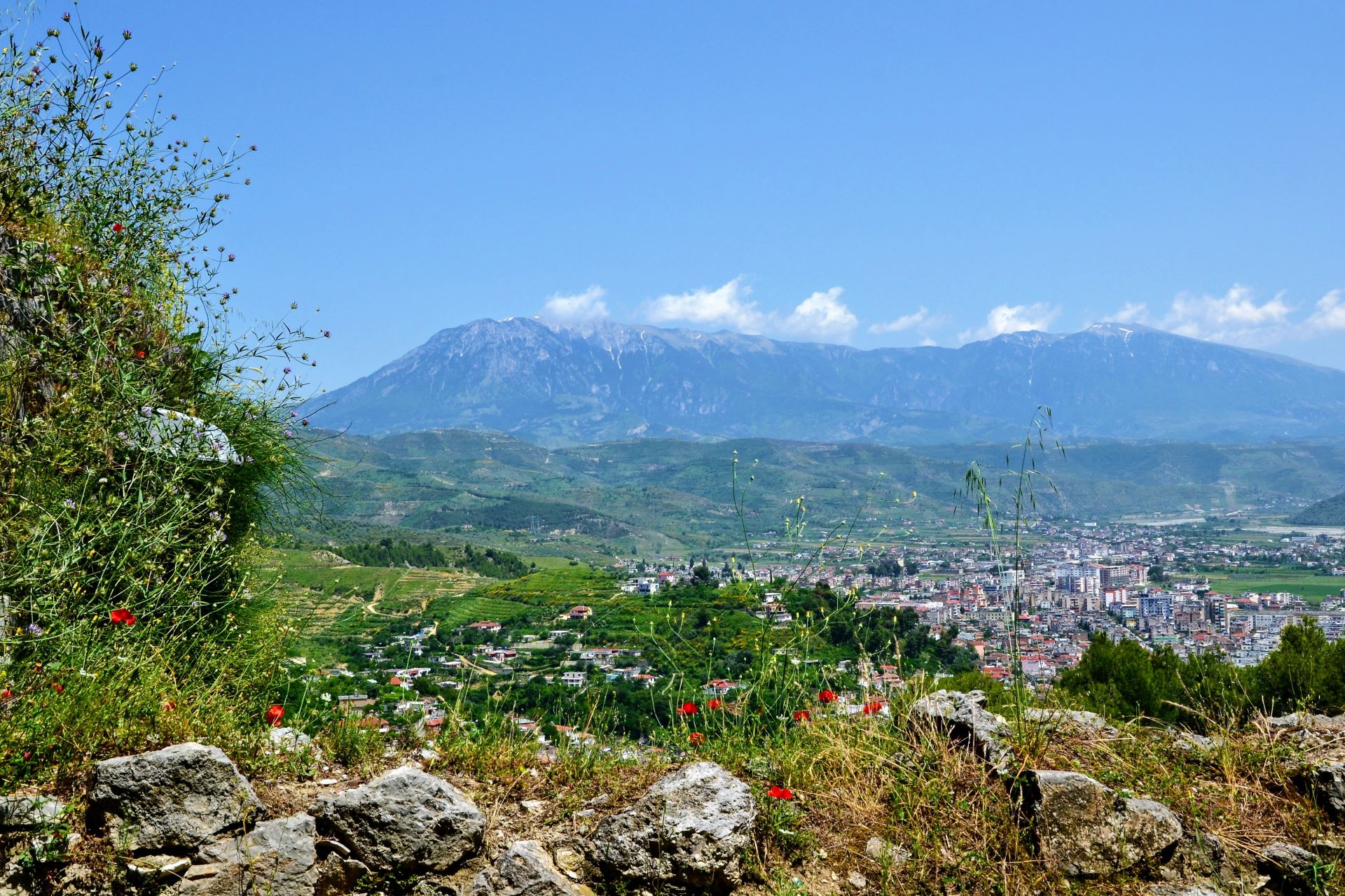 Excursión de día completo de Berat al monte Tomorr