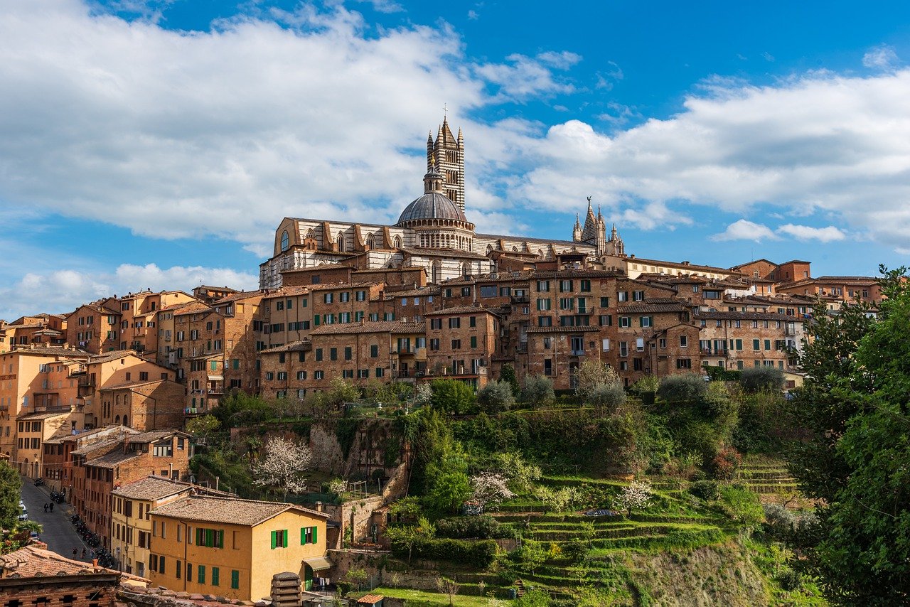 FIN DE SEMANA EN TOSCANA ENTRE COMIDA Y BUEN VINO