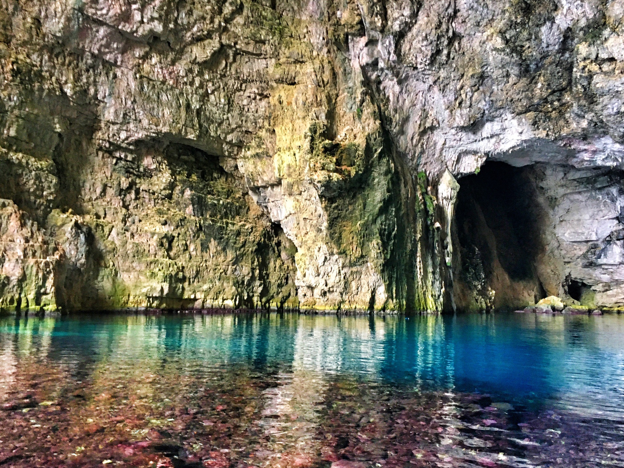 Esplorando Sazan e Karaburun - Partenza da Tirana